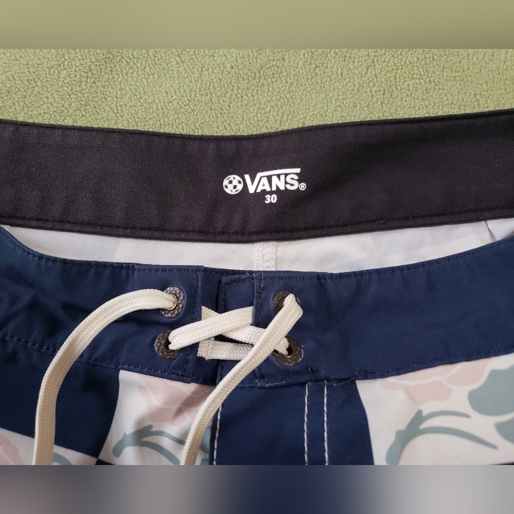 Vans Checkerboard Roses Swim Trunks - Picture 5 of 11
